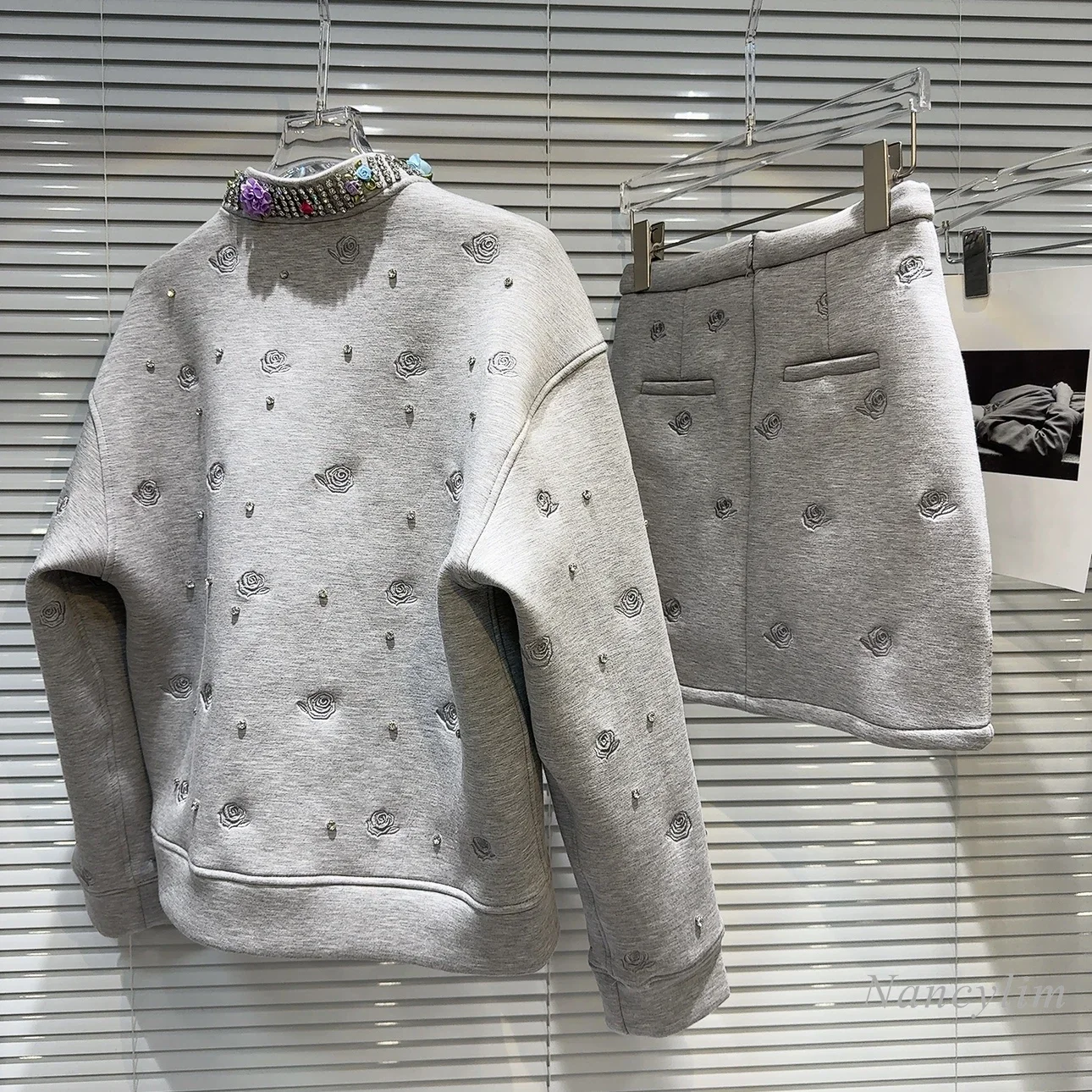 Осенний Новый цветной цветочный бриллиантовый воротник тисненый космический