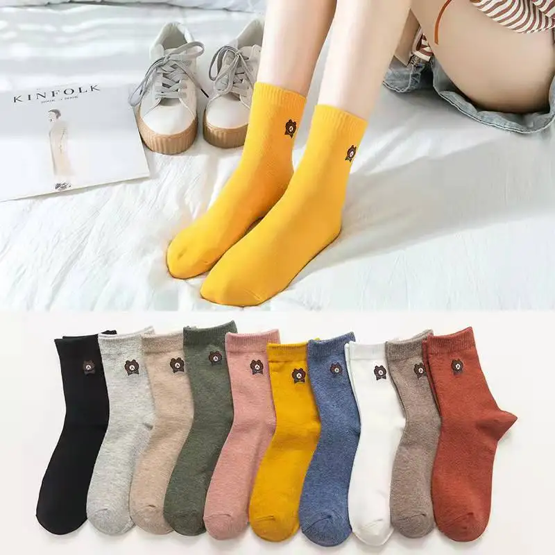 10 pairs from batch popular cute bear socks in the tube socks male and female students sports polyester cotton yarn socks