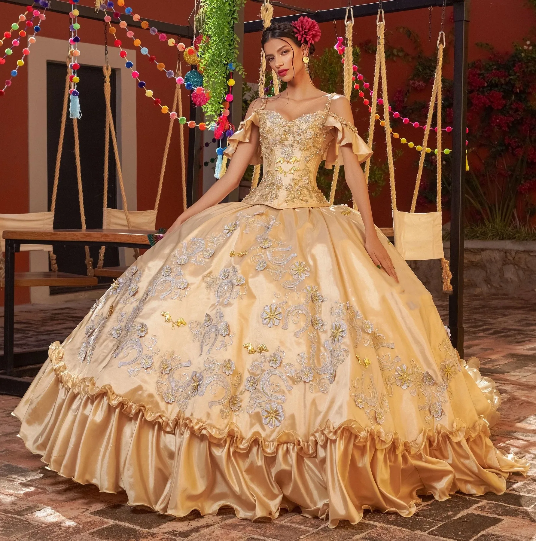 

Gold Charro Quinceanera Dresses Ball Gown Off The Shoulder Appliques Beaded Puffy Mexican Sweet 16 Dresses 15 Anos