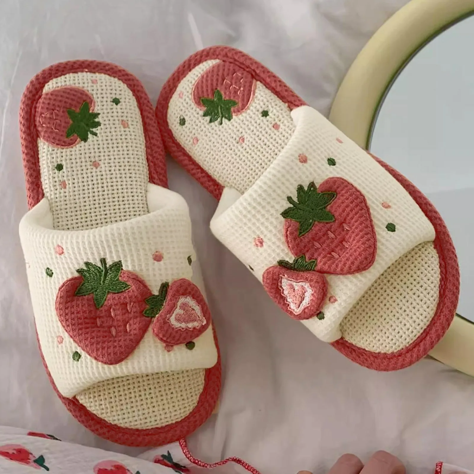 

Cute Strawberry Slippers Women Autumn Bottom Slippers Maiden Heart Cotton Slippers Wedge Winter Home Warm Furry Linen Slippers