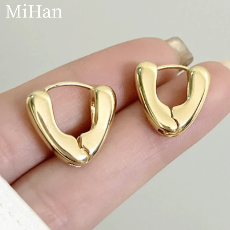 

Modern Jewelry 2023 Trend New Sweet Korean Temperament Metal Earrings For Women Wedding Gifts Simply Design Ear Accessories
