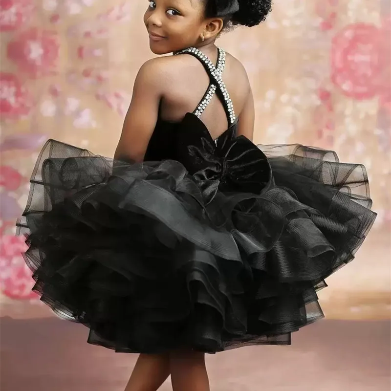 

Lovely Black Velvet Flower Girl Dresses For Weddings Crystal Beads Criss Cross Back With Bow Ruffles Tiered Kids Communion Gown