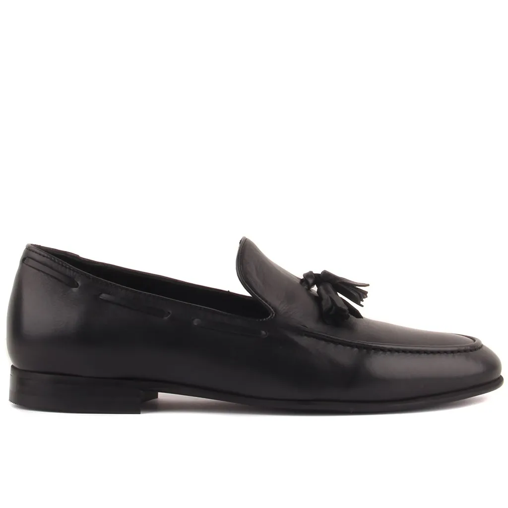 

Sail Lakers-black leather tassel detailed men's casual shoes