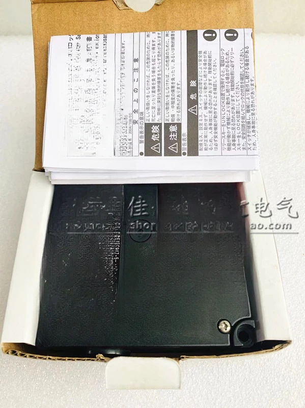 D4NL-1EFA-B D4NL Series безопасный дверной выключатель