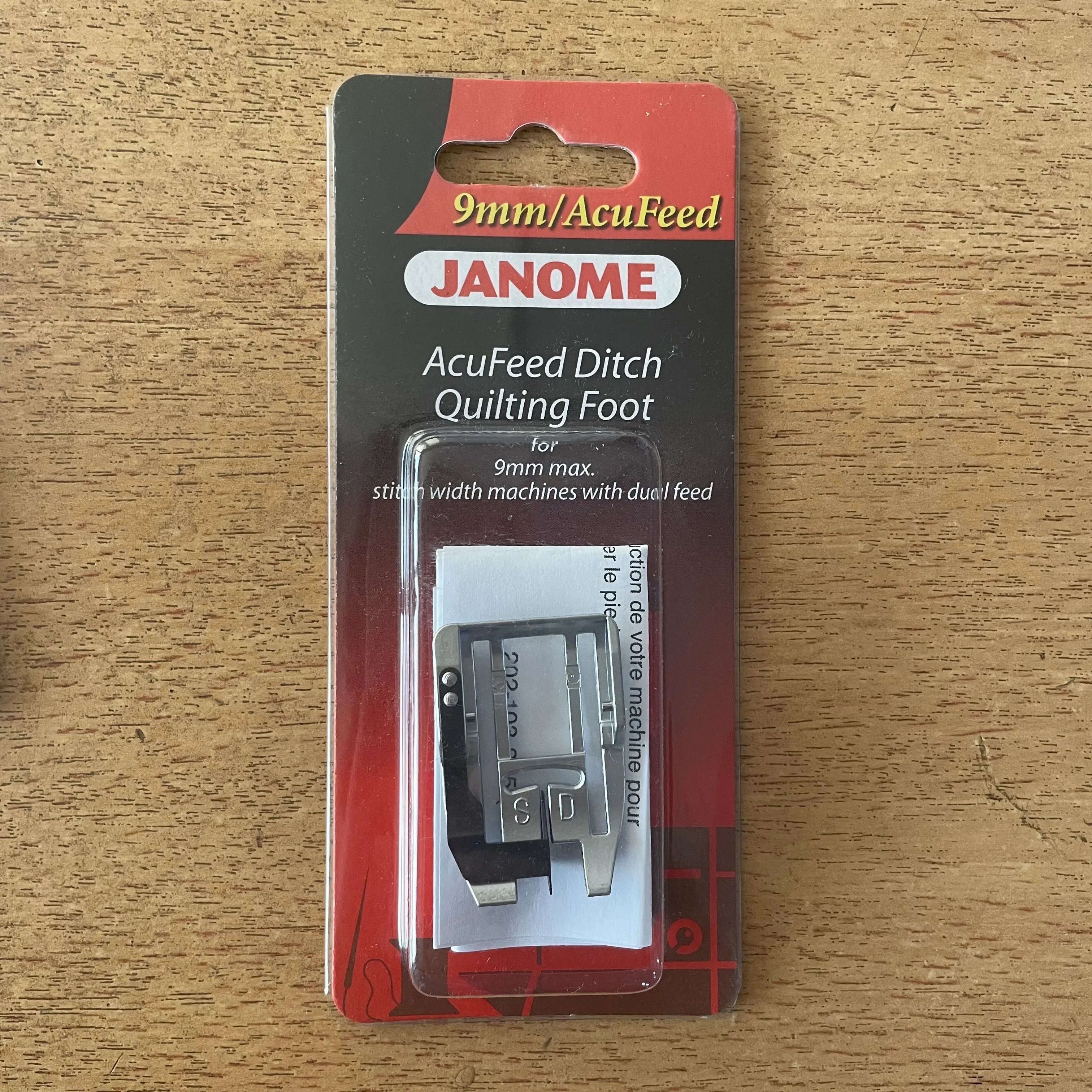 Четверть синхронная прижимная лапка линейное синхронное отверстие центральная