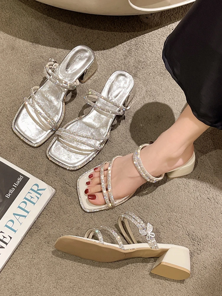 

Med Shoes Glitter Slides Womens Slippers Outdoor Fashion Square heel Pantofle Jelly Luxury Block 2023 Crystal PU Hoof Heels