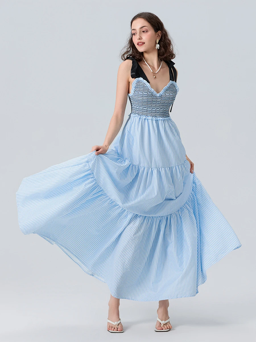 Платье женское летнее трапециевидное в полоску без рукавов с принтом