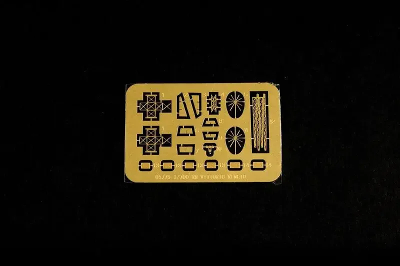 Trumpeter 1/700 05779 Итальянский линкор RN Vittorio Veneto 1940: сборный комплект пластиковой