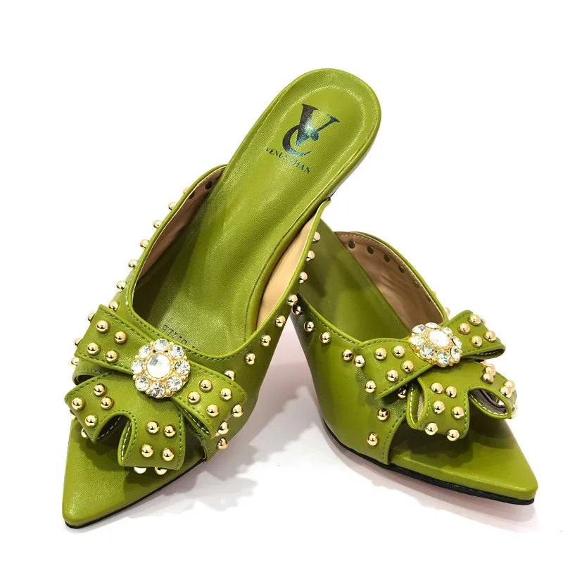

Latest Design African Women Wedding Shoes Decorated with Rhinestone Pumps Women Shoes Ladies Sandals with Heels Party Pumps Dew