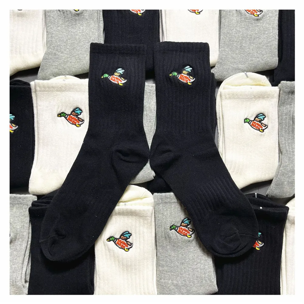 Men Fashion Street Cotton Socks Duckling Flying Little Duck Embroidery Japanese Brand Cartoon Embroid Human Made Sports Socks