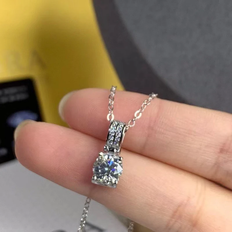 

Ожерелье с муассанитом 1 карат, классическое женское ожерелье из стерлингового серебра с бриллиантами для помолвки, роскошное свадебное ук...