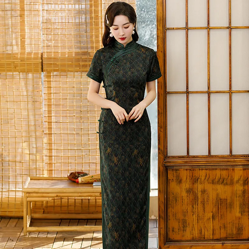 Пикантное женское кружевное традиционное облегающее вечернее праздничное