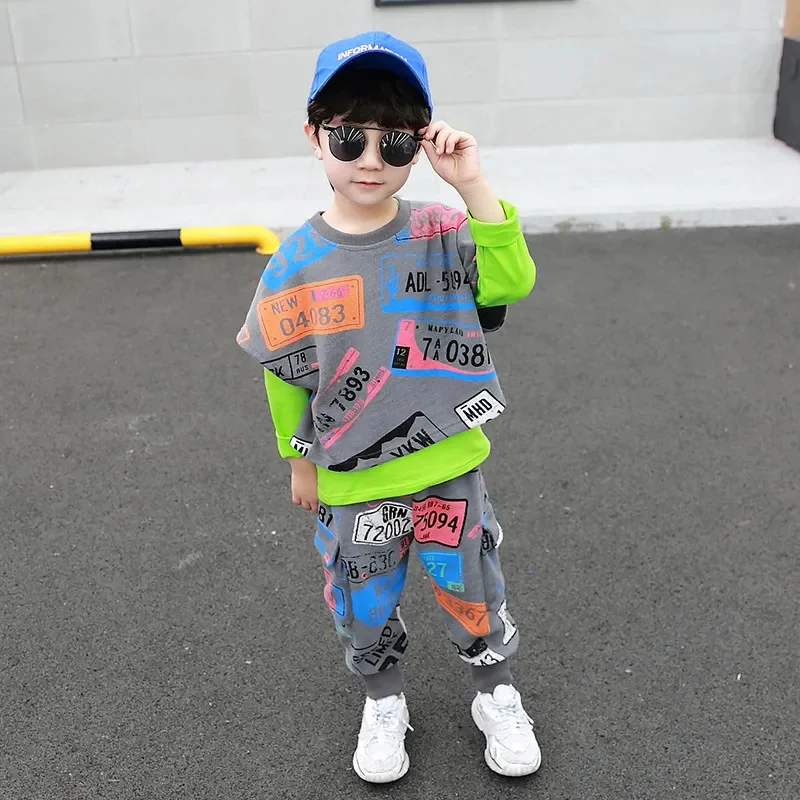 Рисунок 3 - детский комплект одежды с букв