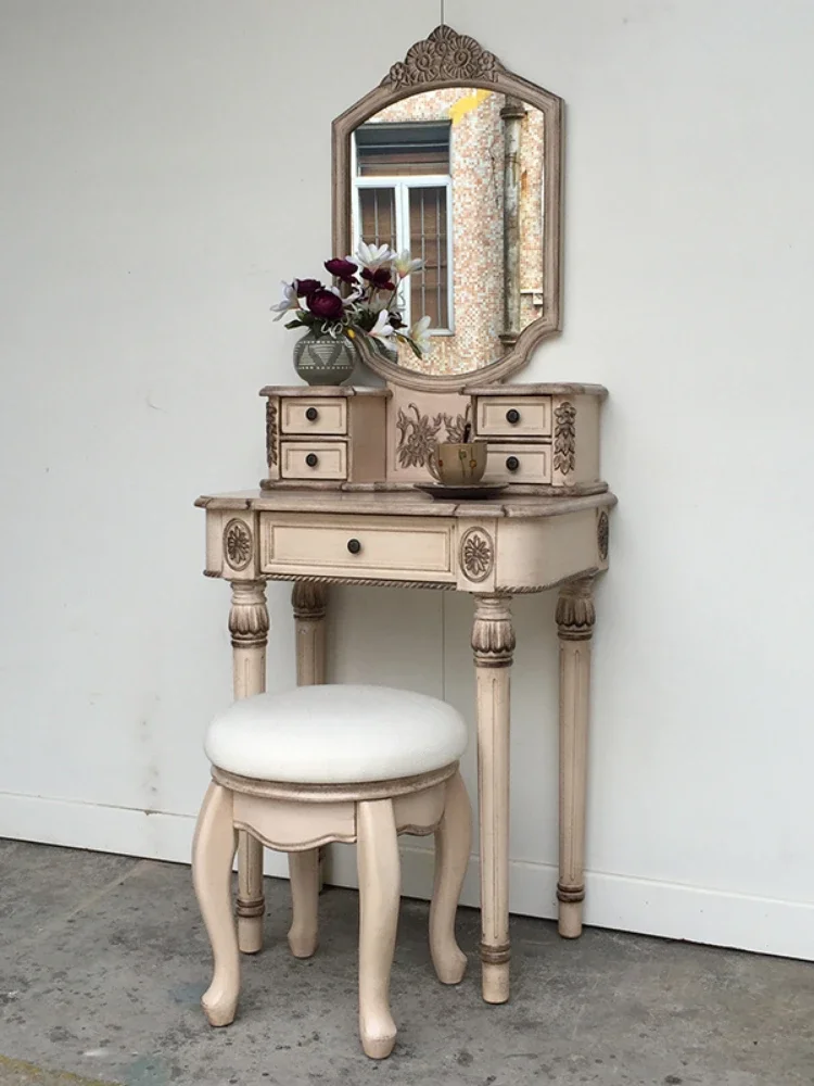 Туалетный столик в американском стиле для маленькой квартиры ретро 60 комодов