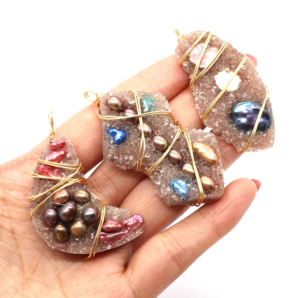 

Irregular Moon Shape Resin Pendant 24-60mm Winding Inlaid Colorful Pearl Charm Fashion DIY Necklace Earrings Jewelry Accessories