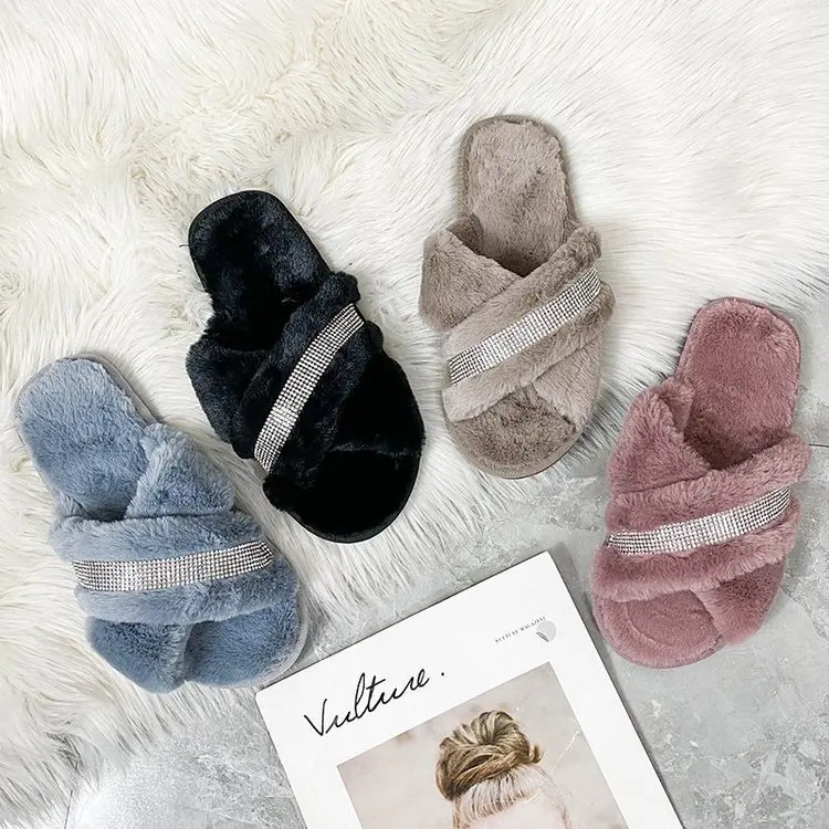 

Shoes Women Slippers Flat Glitter Slides Pantofle Flock Big Size Fur Flip Flops Low Soft Massage Jelly 2022 Plush Crystal Casua