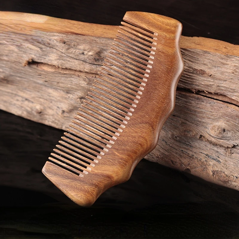 

Factory Wholesale Green Sandalwood Comb 100% Nature Sandalwood Wooden Comb Curl Comb Detangling Gift Box Custom Free Lettering