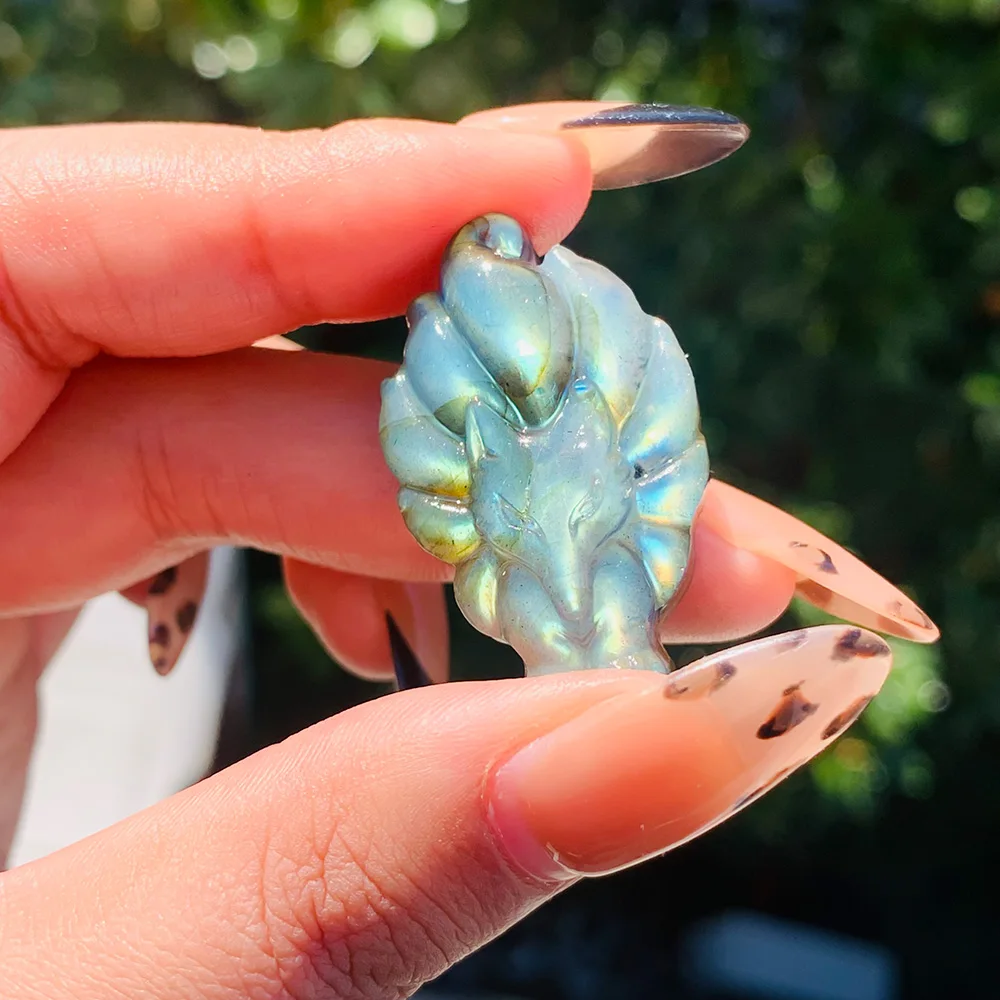 

Лабрадорит, резьба лисы, богемский стиль