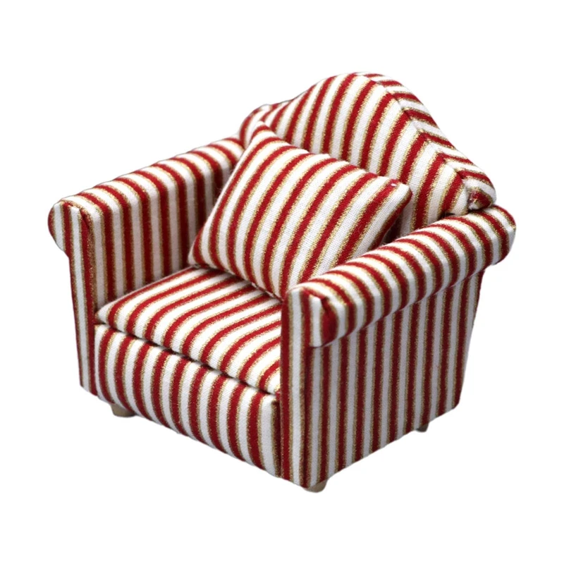 

Имитационное кресло в масштабе 1:12 для кукольного домика