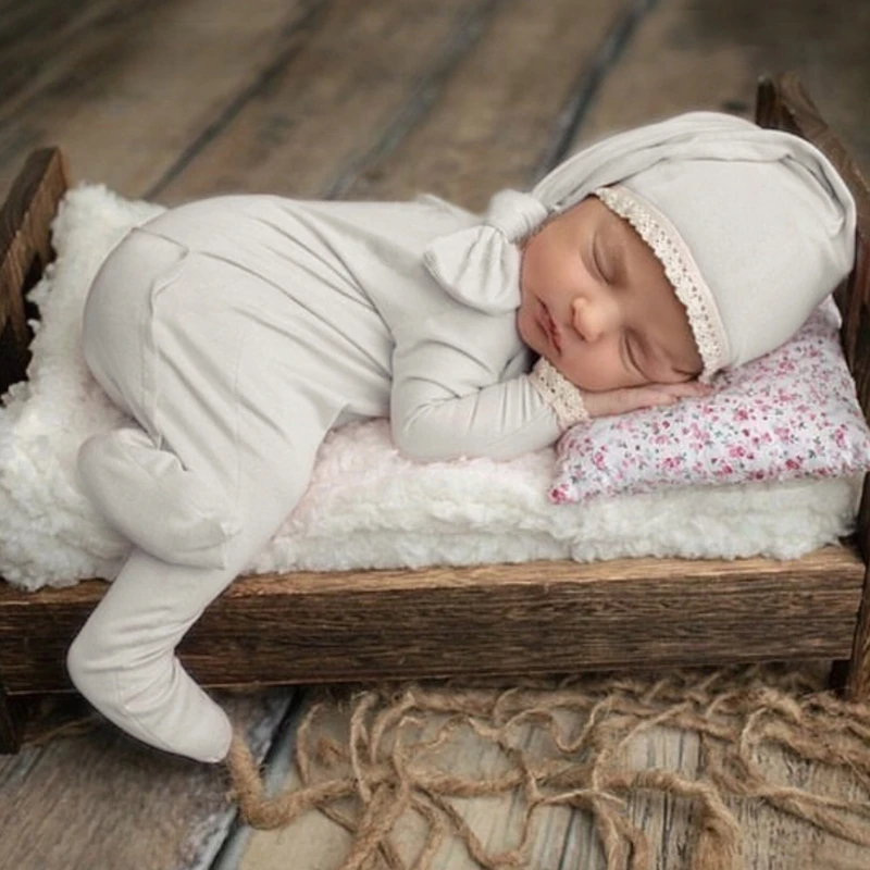 

2PCS Infant Photography Props with Long Tail Knot Hat & Romper for Baby Shower