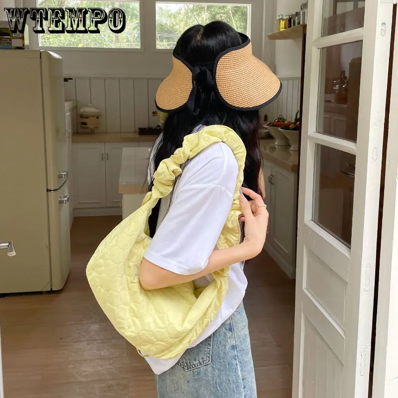 Solid Color Nylon Tote Shoulder Dumpling Bags for Women Personalized Pleated Drawstring Lady Bag Simple Female Commuter Handbag