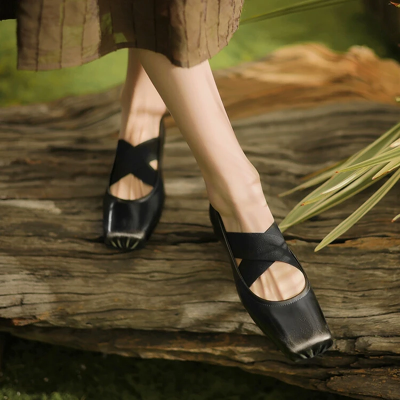 НОВАЯ весенняя женская обувь. Женские кожаные туфли с квадратным носком на