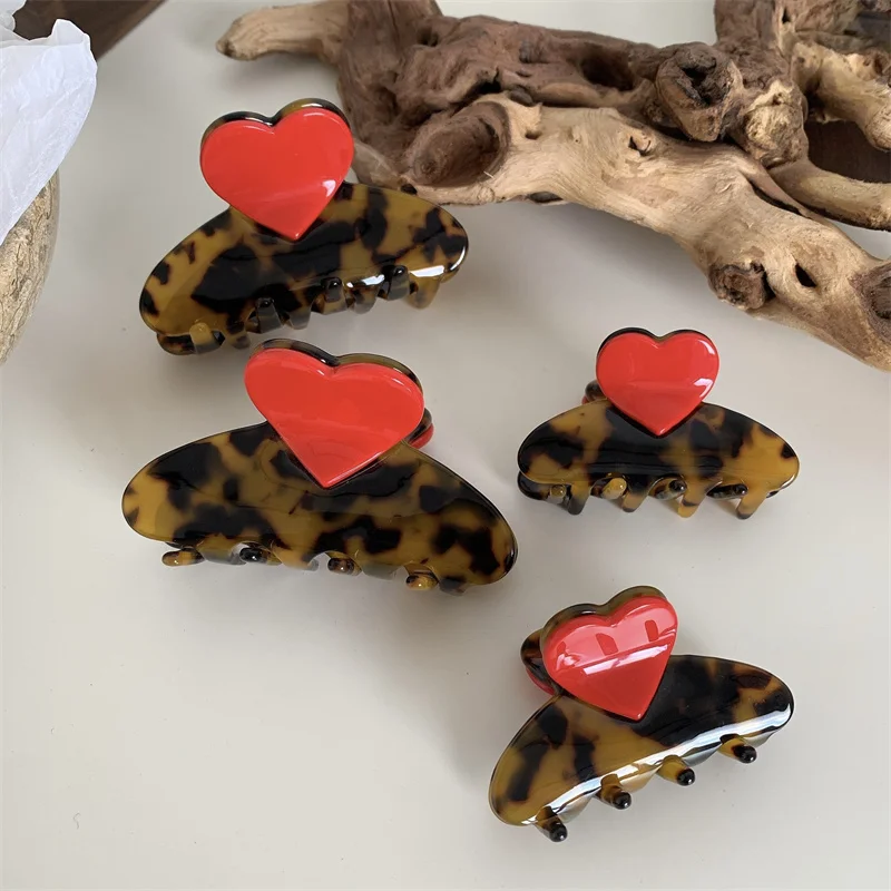 

TwinkLei Vintage Leopard Acetate Hair Crab Claws for Women Girl Red Heart Grab Clip Back Head Shark Hair Clips Hairpins