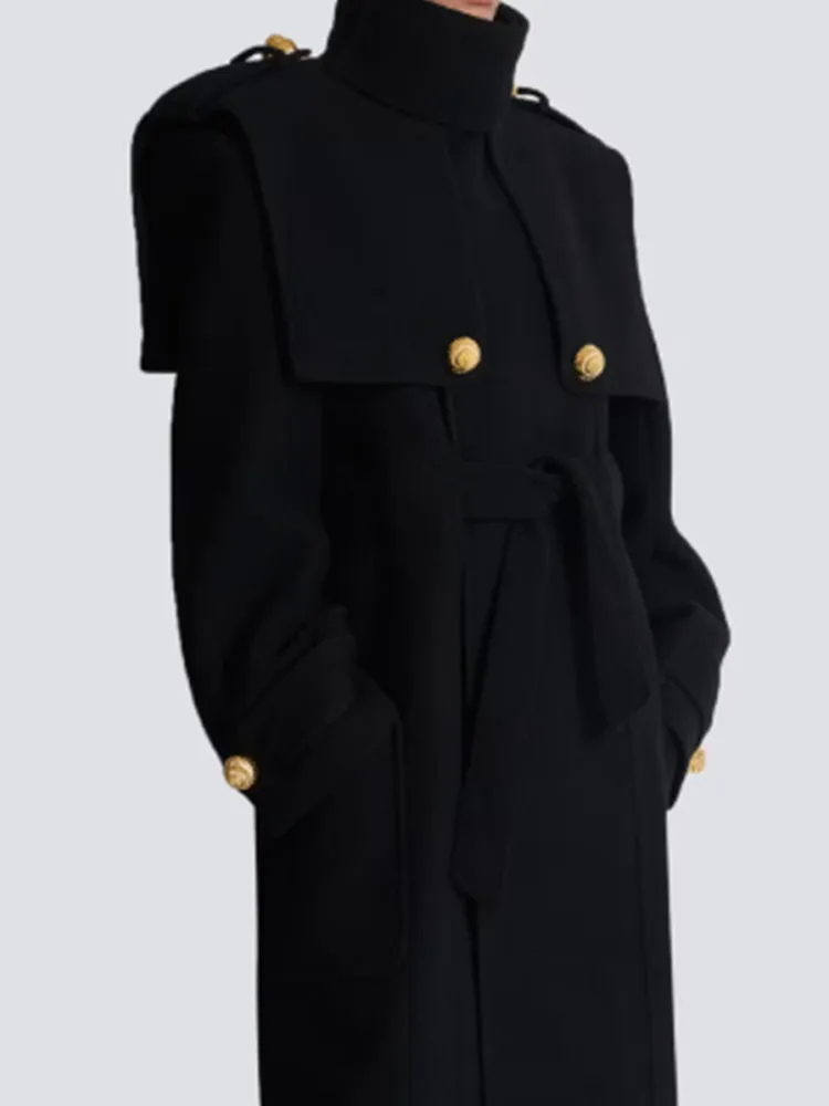 Женское шерстяное пальто с воротником-стойкой и поясом