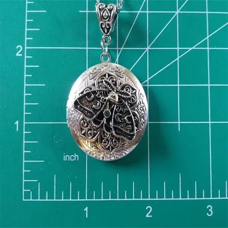 Цепочка-медальон Luna Moth отличный подарок на день рождения Рождество День