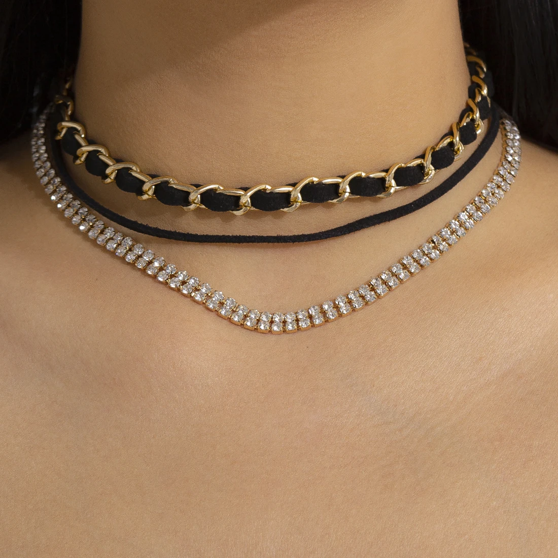 

Lacteo Vintage Trendy Black Velvet Rope Choker Necklace for Ladies Women Jewelry Full Rhinestone Neck Chain Party Gifts Street