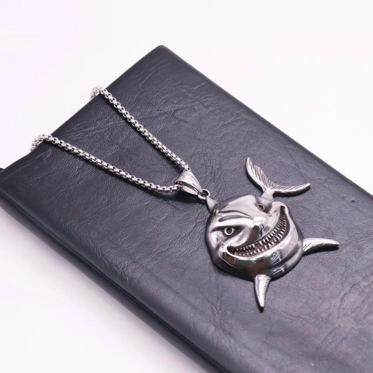 

Ocean Shark Men's Necklace Hipster Titanium Steel Retro Personality Pendant Punk Hip Hop Chain Long Hipster Men