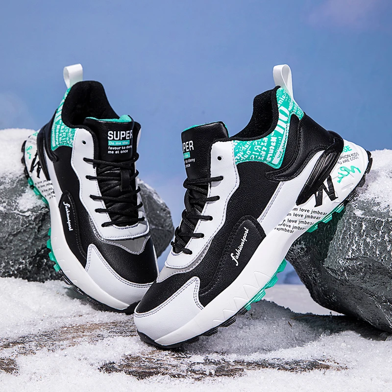 Men's Boots 2022 New Winter Warm Men's Shoes Non slip Plush Sneakers Men's Outdoor Fitness Running Sneakers