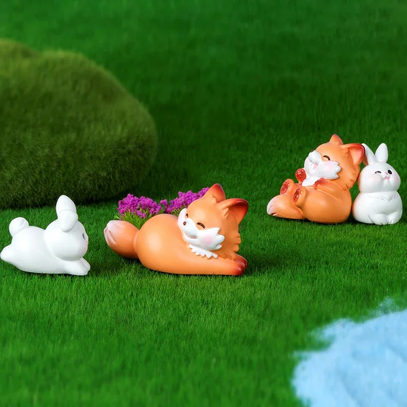 Фото Мини-милый лиса-кролик, маленький орнамент, мультяшный кролик, микропейзаж, украшение, модель, поделки, аксессуары для салона автомобиля, подарки №5