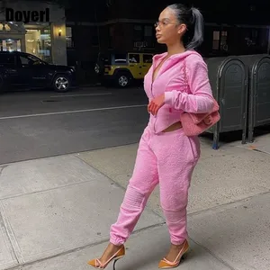 Толстый спортивный костюм для женщин, толстовка с капюшоном, укороченный топ и брюки, повседневный плюшевый зимний комплект из двух предметов, женский спортивный костюм, уличная одежда