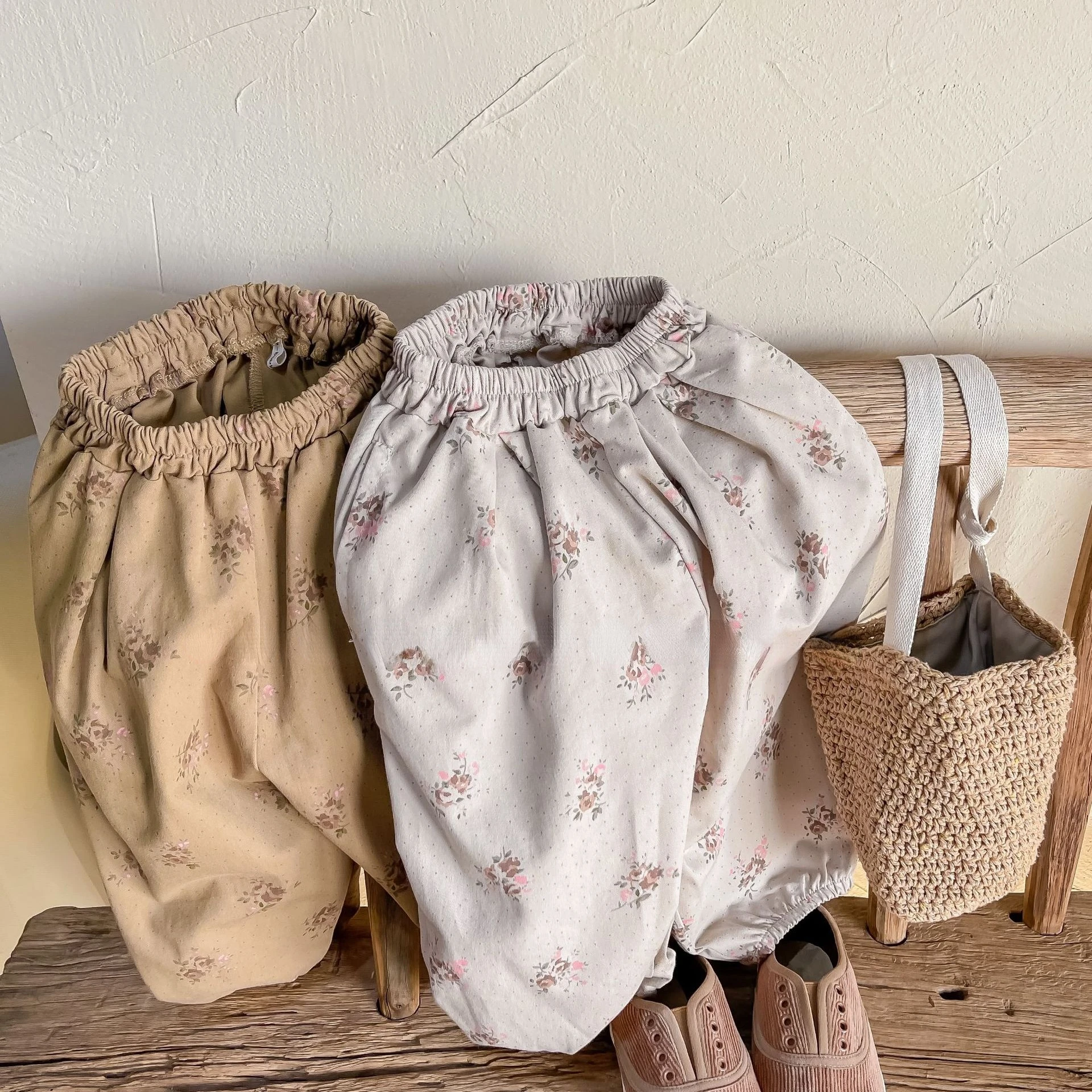 

Girls cute floral print harem pants Washed cotton baby girl loose casual trousers