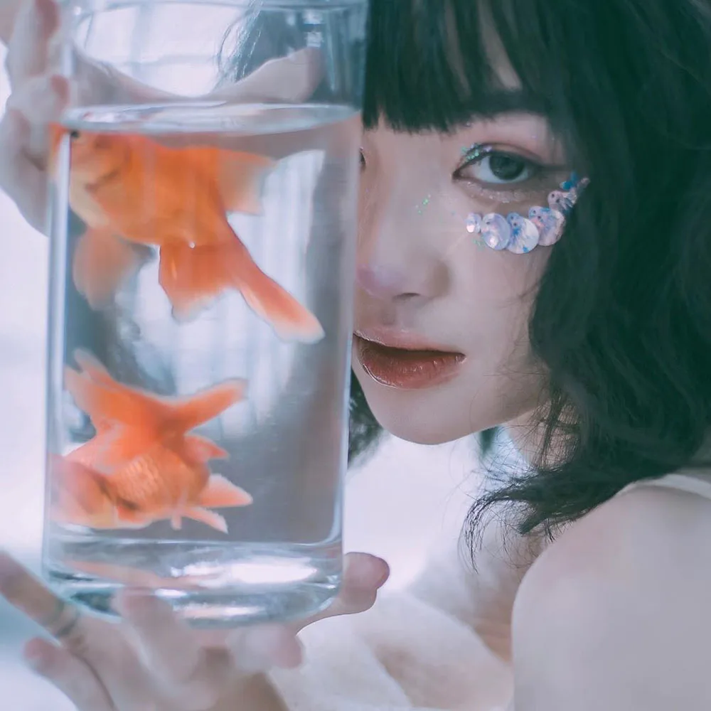 DIY блестящая пудра вспышка Русалка чешуя рыбья ракушка блестки угловые наклейки