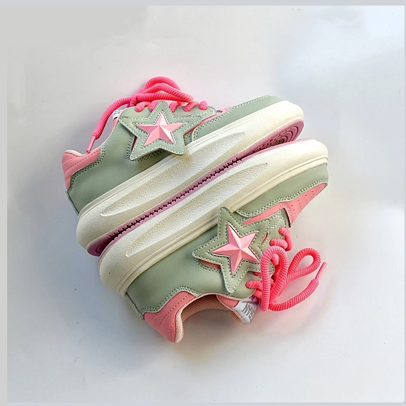 Кроссовки детские из натуральной кожи Нескользящие на плоской подошве со