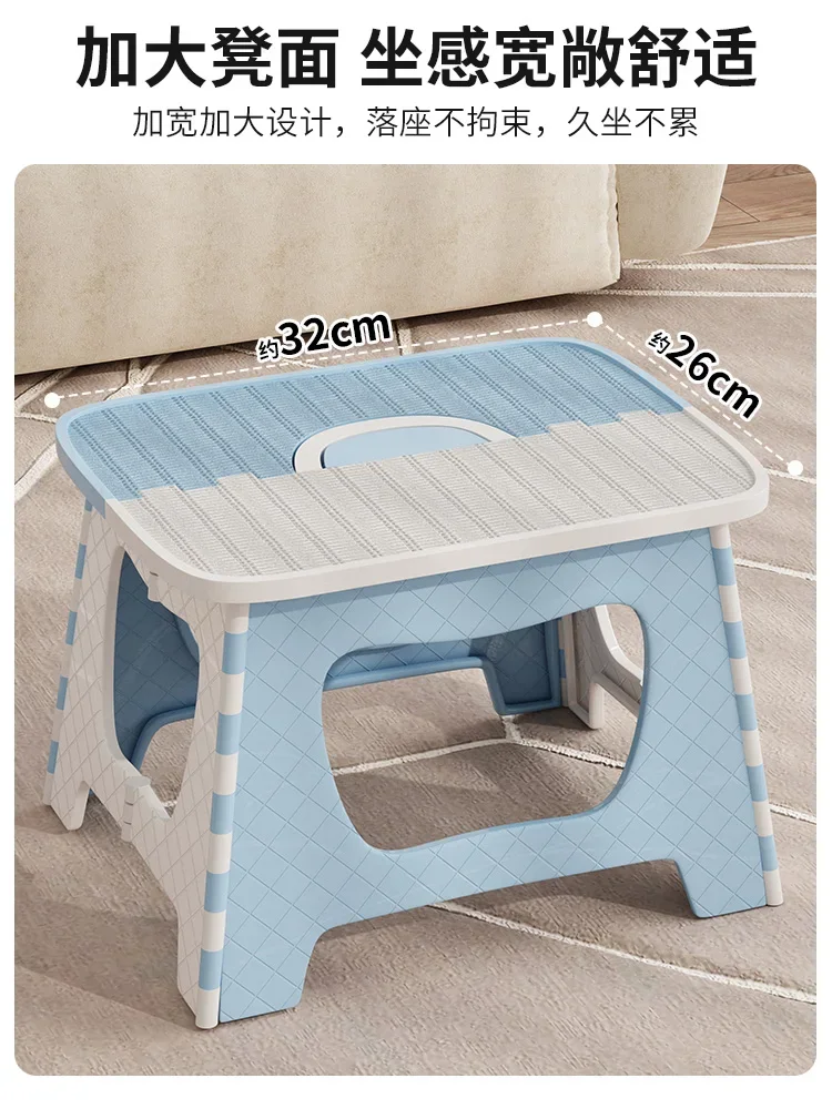 Маленький табурет бытовой складной на ножках домашний стул пластиковый