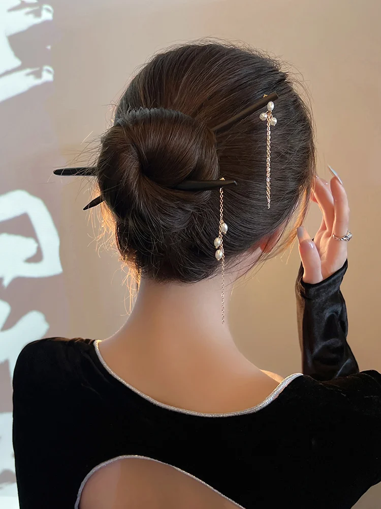 

FANYIN Ancient Style Sandalwood Wooden Hairpin for Women Latest Chinese Step Shake Pearl Hair Accessories Female