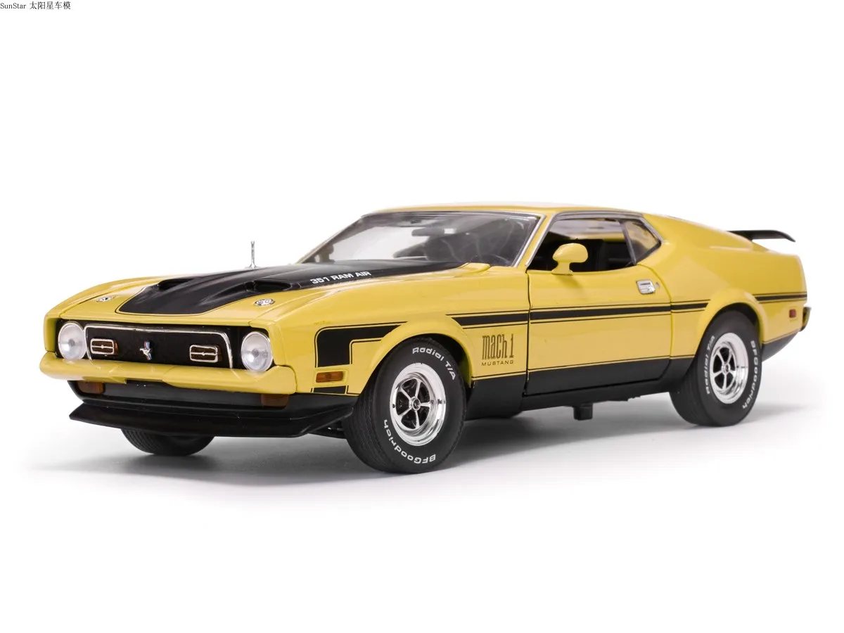 

SunStar 1:18 1971 Ford Mustang MACH I Limited Edition Metal Static Car Model Toy Gift