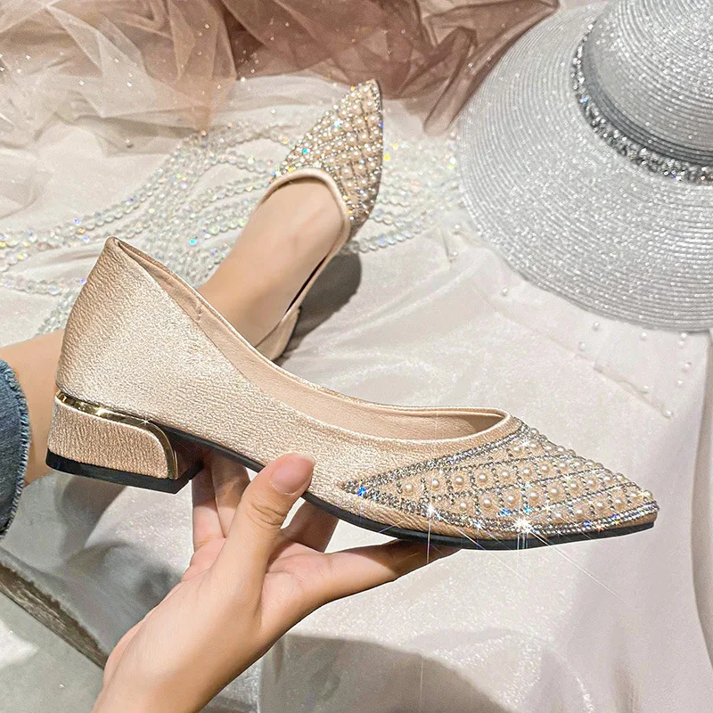 Women's Pumps New Med-heeled Woman Party Fashion Shoes Ladies Casual Loafers Crystal Pointed Toe Elegant Shoes Female Wedding