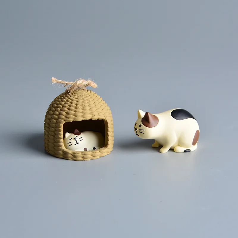 

New Cat Baby Resin Model Mini Figures Cat's Nest Basket Desktop Decoration Small Things Storage Miniature Home Decor Kids Toys