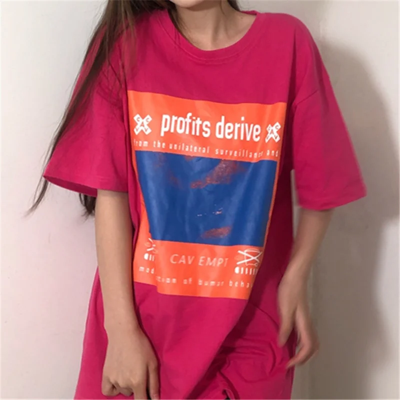 

C.E розово-Красная футболка с рисунком губ, воланом, круглым вырезом и коротким рукавом, модная футболка для мужчин и женщин