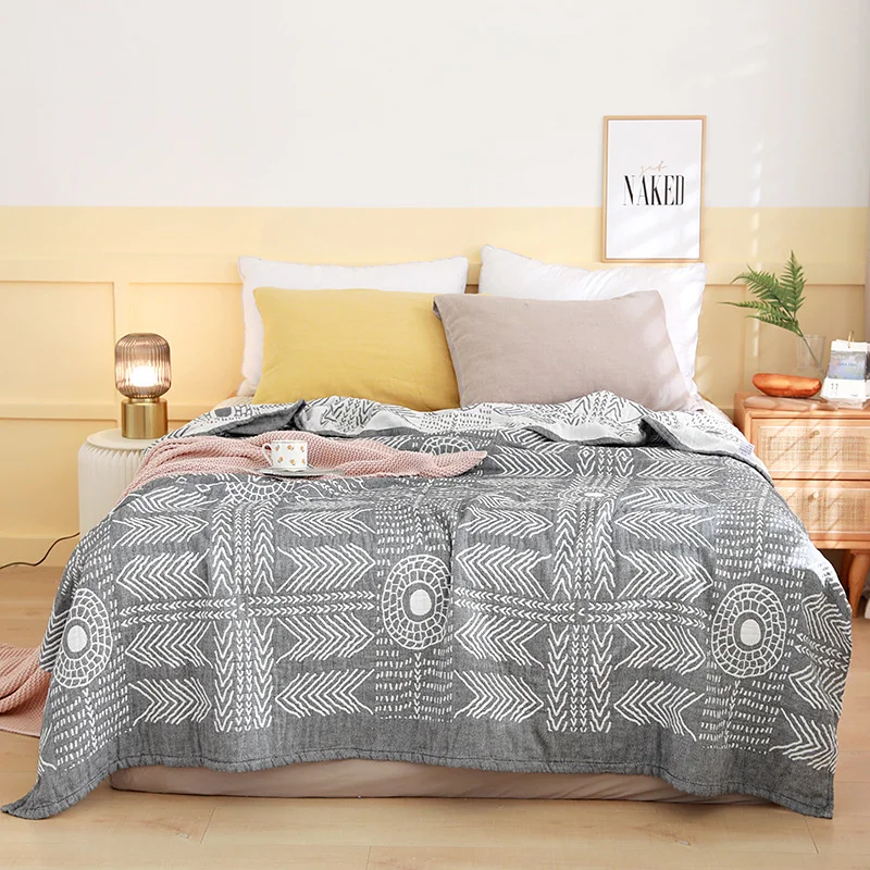 

Home Use 2022 Simple Style Blanket Skin-friendly Light Blanket Office Nap Air Conditioning Blanket Soft Present Blanket