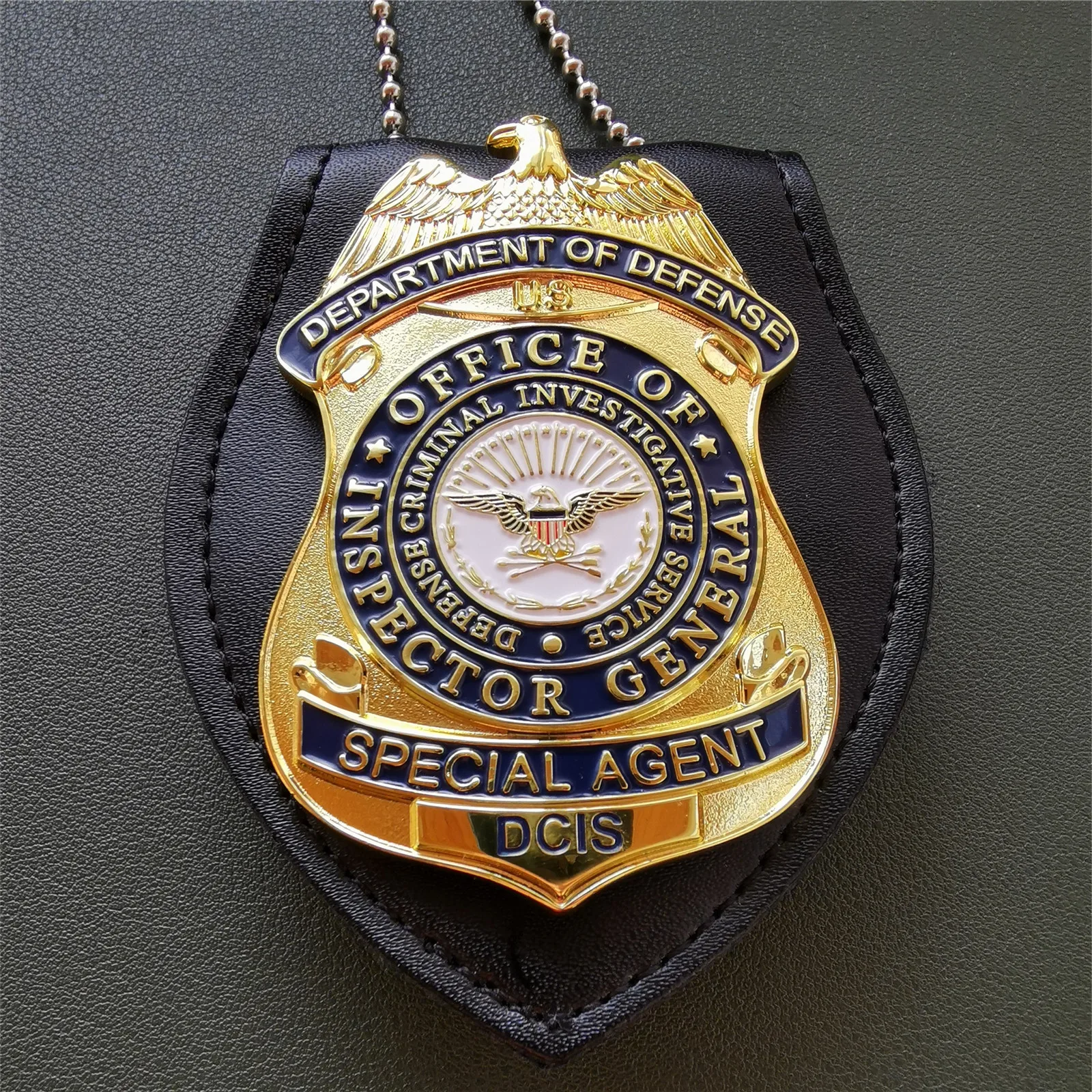 

American Metal PD badge DCIS badge accessories film and television props 1:1