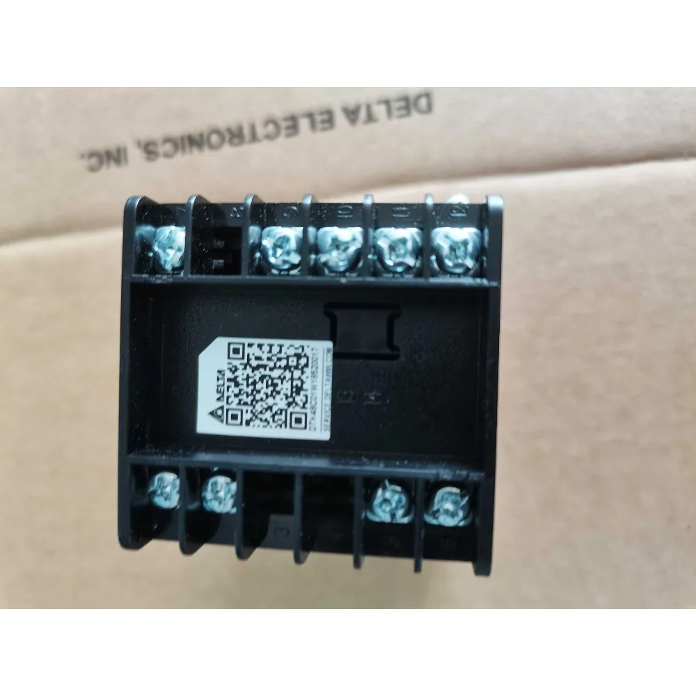 Фото Модели термостатов серии Taida DTK4848V01 DTK4848C01 DTK4848R01 Надежный контроль температуры для промышленного использования №5