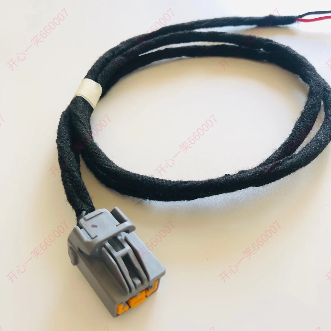 Модифицированный усилитель мощности Volvo B &amp W для потока воздуха в багажнике