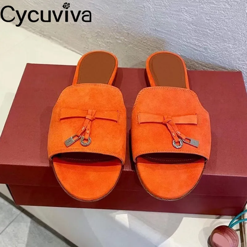 Шлепанцы женские замшевые с металлическим замком |