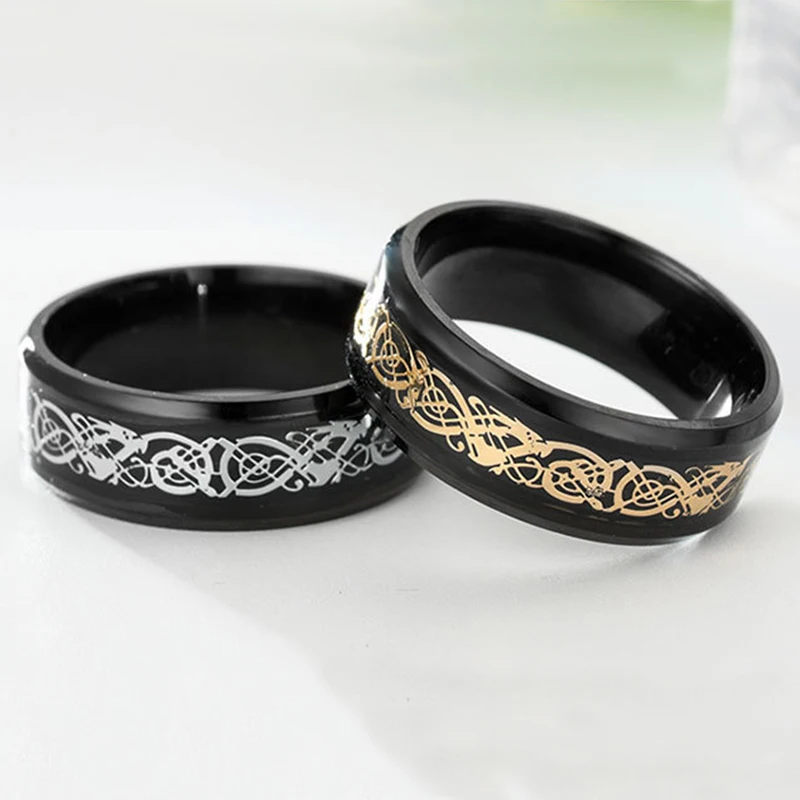 

20pcs Wholesale 8mm Men Stainless Steel Celtic Dragon Ring Inlay Silver Gold Carbon Fiber Ring Men Wedding Band Jewelry Gift