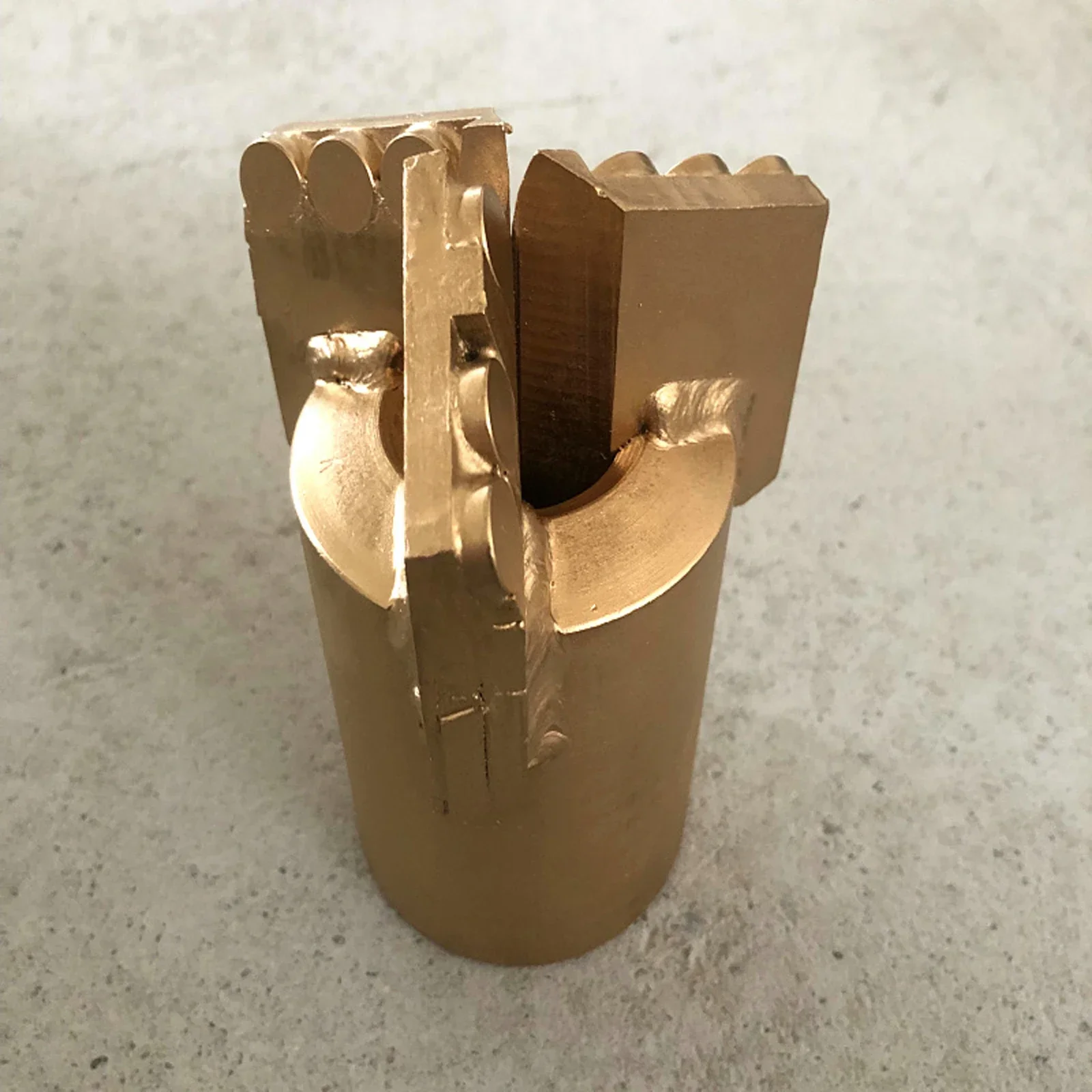 Water-Drop Rock Geology Coalfield Diamond Pdc Трехкрыльная вогнутая композитная деталь Водяная бита